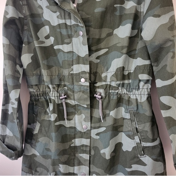 Old Navy Camo Utility jacket - Picture 2 of 9
